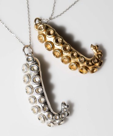 UNDERWATER TALES NECKLACE